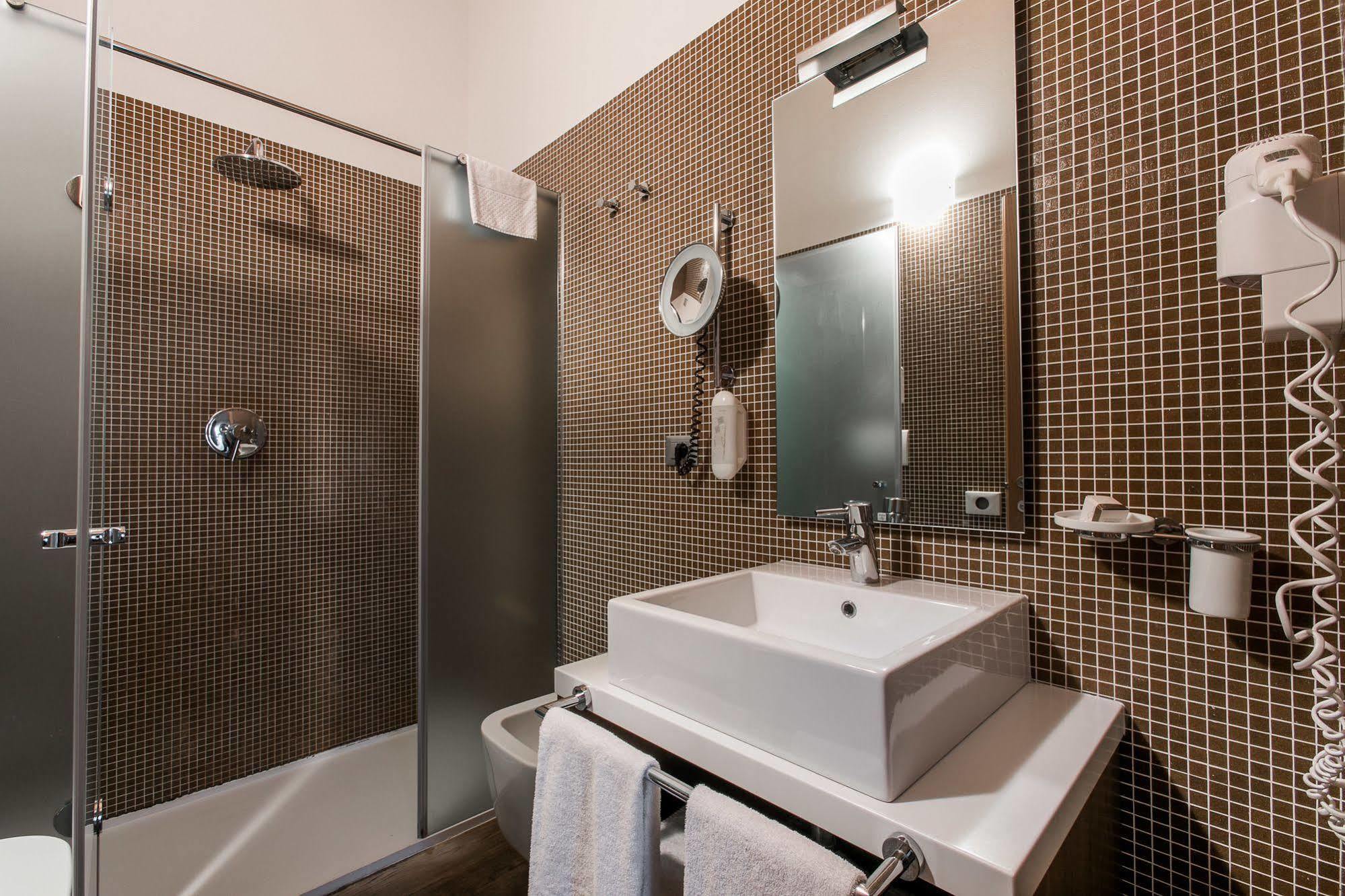 Hotel Opera Dossobuono Εξωτερικό φωτογραφία