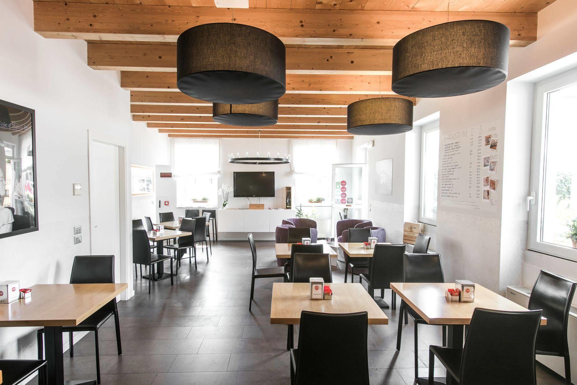 Hotel Opera Dossobuono Εξωτερικό φωτογραφία